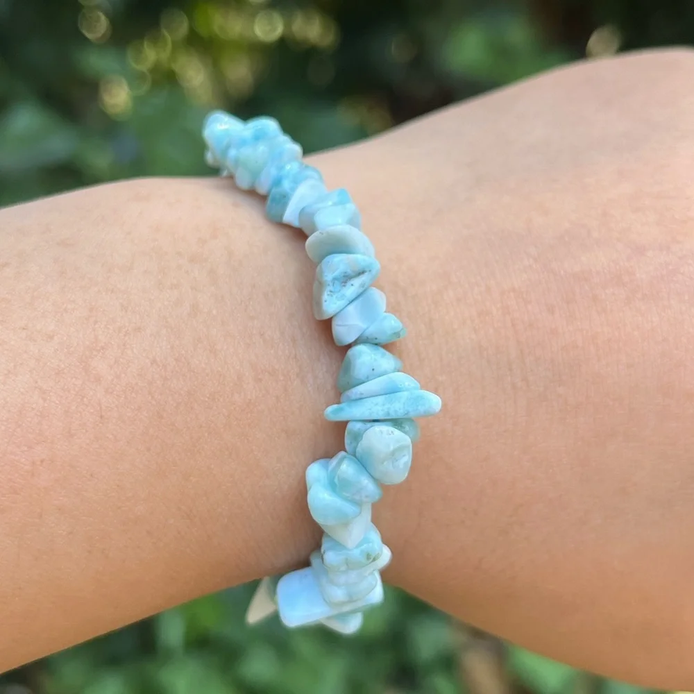 Stretchable natural Larimar chip‎ bracelet